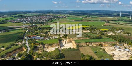 Vista aerea delle cave di pietra calcarea vicino a Sollnhofen nel Parco naturale di Altmühltal nella Franconia centrale Foto Stock