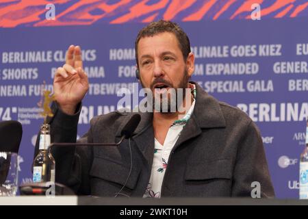 Berlino, Germania. 21 febbraio 2024. Berlinale Special Gala - conferenza di "Spaceman". (Foto di Beata Siewicz/Pacific Press) credito: Pacific Press Media Production Corp./Alamy Live News Foto Stock