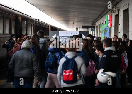 Firenze, Italia. 22 febbraio 2024. Foto massimo Paolone/LaPresse 22 febbraio 2024 - Firenze, Italia - il treno del ricordo - stazione di Firenze 22 febbraio 2024 Firenze, Italia - il treno della memoria - stazione di Firenze credito: LaPresse/Alamy Live News Foto Stock