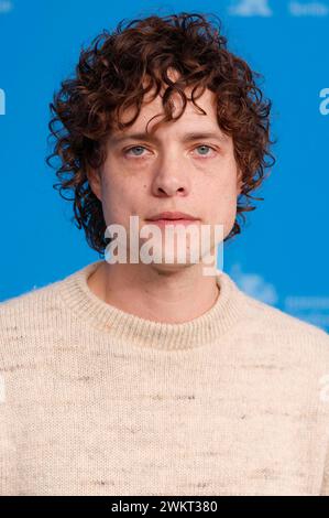 Douglas Smith beim Photocall zum Kinofilm Seven Veils auf der Berlinale 2024 / 74. Internationale Filmfestspiele Berlin im Hotel Grand Hyatt. Berlino, 22.02.2024 *** Douglas Smith al photocall per il lungometraggio Seven Veils al Berlinale 2024 74 Berlin International Film Festival presso l'Hotel Grand Hyatt Berlin, 22 02 2024 foto:xD.xBedrosianx/xFuturexImagex Veils 4219 Foto Stock