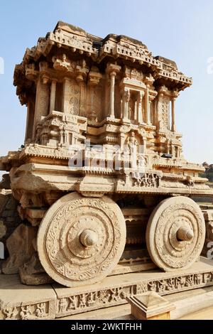 Santuario dei carri di pietra, tempio Vijaya Vittala, Hampi, Hosai, Karnataka, India Foto Stock