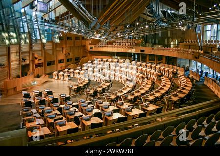 La camera di discussione all'interno del Parlamento scozzese, Holyrood, Edimburgo, Scozia, Regno Unito, il 20 novembre 2006 Foto Stock