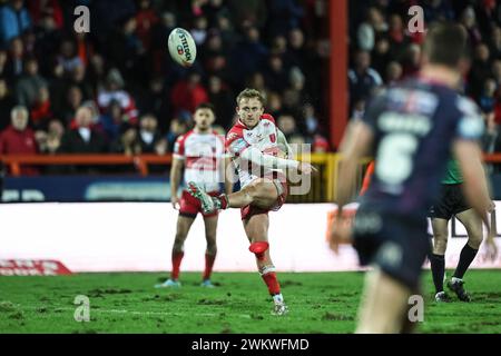 Kingston upon Hull, Regno Unito. 22 febbraio 2024. Jez Litten di Hull KR segna un rigore per arrivare a 16-12 durante la partita Betfred Super League Round 2 Hull KR vs Leeds Rhinos al Sewell Group Craven Park, Kingston upon Hull, Regno Unito, 22 febbraio 2024 (foto di Mark Cosgrove/News Images) a Kingston upon Hull, Regno Unito il 22/2/2024. (Foto di Mark Cosgrove/News Images/Sipa USA) credito: SIPA USA/Alamy Live News Foto Stock