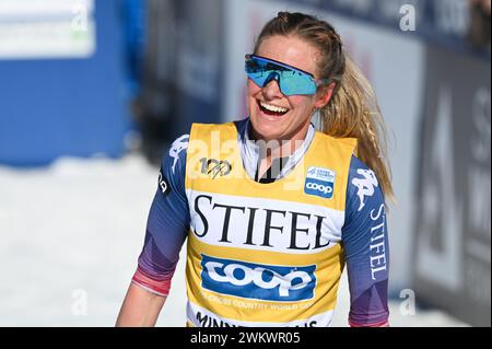 Jessie Diggins americana dopo una gara di coppa del mondo FIS al Theodore Wirth Regional Park di Minneapolis, Minnesota, USA, durante la Loppet CUP. Foto Stock