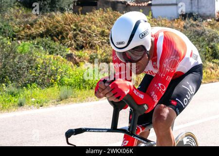 Albufeira, Portogallo. 17 febbraio 2024. ALBUFEIRA, PORTOGALLO - 17 febbraio: Carlos Oyarzun del Cile durante la prova a tempo della 50a volta Algarve ad Algarve il 17 febbraio 2024 ad Albufeira, Portogallo (foto di Henk Seppen/Orange Pictures) crediti: Orange Pics BV/Alamy Live News Foto Stock