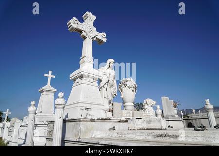 Tombe, tombe, Cementerio de Cristobal Colon, Cimitero Cristoforo Colombo, cimitero di 56 ettari, l'Avana, Cuba, grandi Antille, Caraibi Foto Stock