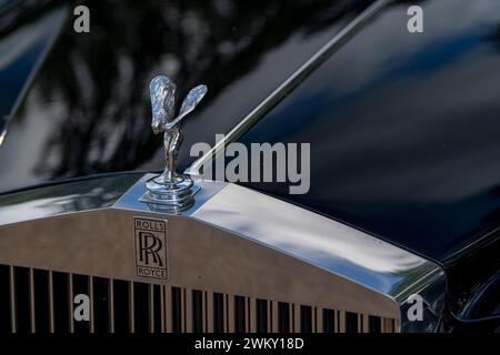 Rolls Royce Corniche coupé, tipica vettura britannica di lusso Foto Stock