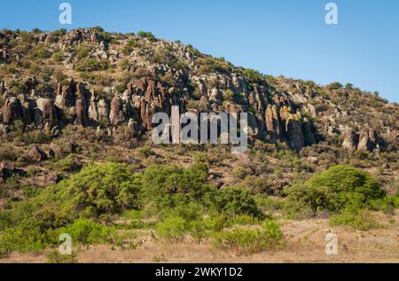 The Rugged Landscape of Fort Davis National Historic Site, Historic United States Army Fort in Texas, USA Foto Stock