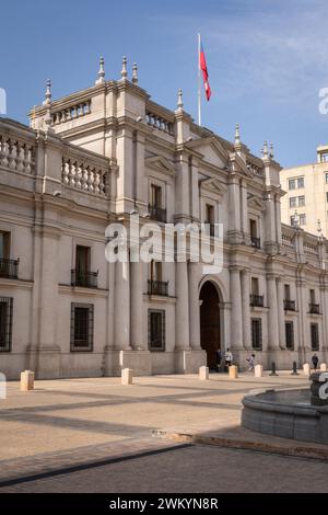 Facciata dell'edificio storico del Palazzo Presidenziale a Santiago, Cile Foto Stock