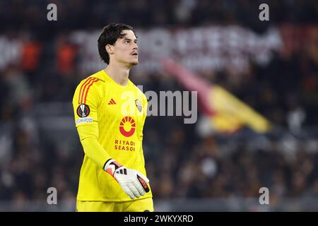 Roma, Italie. 22 febbraio 2024. Mile Svilar portiere della Roma durante la UEFA Europa League, play-off, partita di calcio di 2a tappa tra AS Roma e Feyenoord il 22 febbraio 2024 allo Stadio Olimpico di Roma, Italia - foto Federico Proietti/DPPI Credit: DPPI Media/Alamy Live News Foto Stock