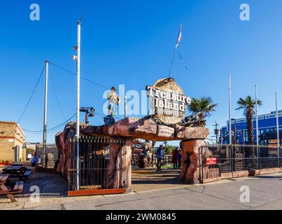 Treasure Island Adventure Golf, minigolf a tema pirata a Southsea, Portsmouth, Hampshire, un resort di vacanza sul Solent nella costa meridionale dell'Inghilterra Foto Stock