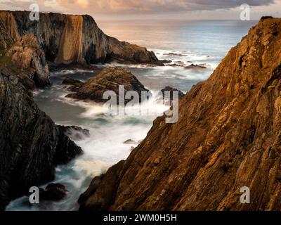 Portogallo, Alentejo, scogliere di Cabo Sardao Foto Stock