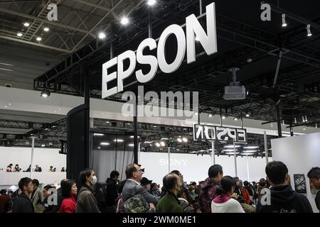 Yokohama, Giappone. 23 febbraio 2024. Lo stand EPSON è stato visto al CP camera & Photo Imaging Show 2024 a Pacifico Yokohama. La mostra CP presenta le più recenti tecnologie per fotocamere, fotografia e imaging. La mostra di quest'anno si tiene al Pacifico Yokohama e online fino a febbraio 25. (Credit Image: © Rodrigo Reyes Marin/ZUMA Press Wire) SOLO PER USO EDITORIALE! Non per USO commerciale! Foto Stock