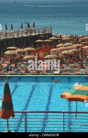 Corso Italia è l'elegante lungomare che dal centro di Genova Foce raggiunge il quartiere Albaro e il borgo marinaro di Boccadasse Foto Stock