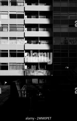 Golden Lane Estate London EC1Y, edificio di grado II progettato dagli architetti Chamberlin, Powell & Bon e completato nel 1962. Foto Stock