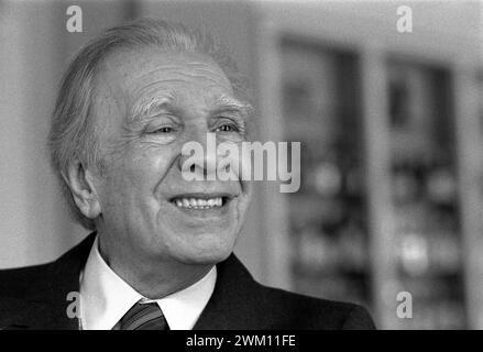 3825273 Jorge Luis Borges; (add.info.: Roma, Westin Excelsior Hotel, 1981. Scrittore argentino Jorge Luis Borges / Roma, Hotel Westin Excelsior, 1981. Lo scrittore argentino Jorge Luis Borges); © Marcello Mencarini. Tutti i diritti riservati 2024. Foto Stock