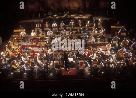 3829554 Teatro alla Scala; (add.info.: Milano, circa 1990. Orchestra al Teatro alla Scala / Milano, 1990 circa. Orchestra nel Teatro alla Scala); © Marcello Mencarini. Tutti i diritti riservati 2024. Foto Stock