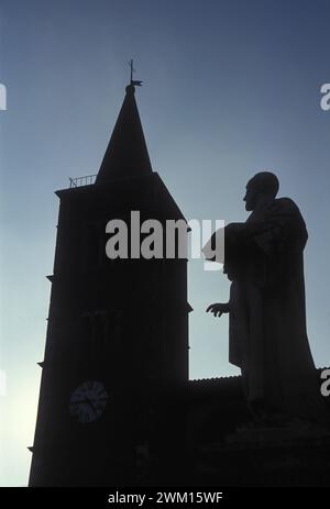 3830025 Giovanni Pierluigi da Palestrina; (add.info.: Palestrina (Roma), Chiesa e statua del compositore Giovanni Pierluigi da Palestrina / Palestrina (Roma), Chiesa e statua del compositore Giovanni Pierluigi da Palestrina); © Marcello Mencarini. Tutti i diritti riservati 2024. Foto Stock