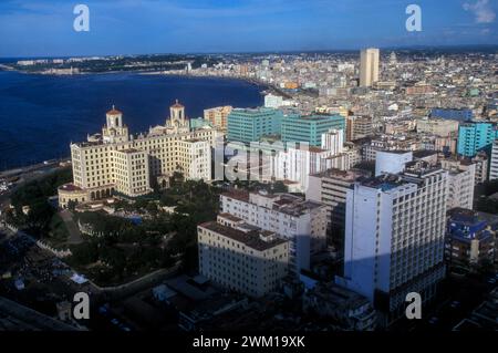 4065877 Cuba, 1999. Veduta dell'Avana; (add.info.: Cuba, 1999. Veduta dell'Avana Cuba, 1999. Panorama dell'Avana); © Marcello Mencarini. Tutti i diritti riservati 2024. Foto Stock