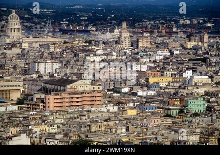 4065878 Cuba, 1999. Veduta dell'Avana; (add.info.: Cuba, 1999. Veduta dell'Avana Cuba, 1999. Panorama dell'Avana); © Marcello Mencarini. Tutti i diritti riservati 2024. Foto Stock