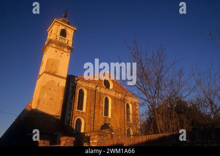 4065990 vita e luoghi di Giacomo Casanova a Venezia; (add.info.: Isola di Murano 1998. Chiesa di S.. Maria degli Angeli. Giacomo Casanova si recò nel convento di questa chiesa per incontrare la sua amante C. qui conobbe un altro amore della sua vita, la suora M.M. / Isola di Murano, 1998. Chiesa di Santa Maria degli Angeli. Casanova si recava nel convento della chiesa a trovare la sua amante C.C. qui conobbe un altro suo grande amore, la monaca M.M. -); © Marcello Mencarini. Tutti i diritti riservati 2024. Foto Stock