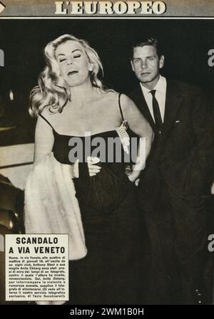 4066326 la Dolce vita; (add.info.: articolo de l'europeo del 28 settembre 1958 su l'ennesimo litigio tra Anita Ekberg e suo marito Anthony Steel una notte in via Veneto a Roma. I fotografi ritraggono la coppia all'inizio della lite, ma poi non hanno abbastanza pellicola per l'epilogo (foto Tazio Secchiaroli) / articolo della rivista l'europeo su un'altra lite tra Anita Ekberg e suo marito Anthony Steel di notte in via Veneto a Roma. All'inizio i fotografi scattano foto della coppia, ma non hanno abbastanza film per fotografare la fine della disputa (foto Tazio se Foto Stock