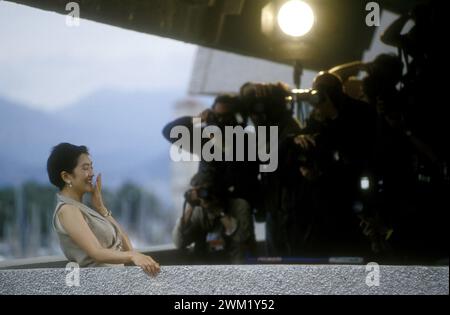 MME4745027 Festival di Cannes 1993. L'attrice cinese Gong li, protagonista del film "addio alla mia concubina" (Bawang bieji), vincitrice del Palm d'Or per il miglior film/Festival del Cinema di Cannes 1993. L'attrice Gong li, interprete del film "addio mia concubina" (Bawang bieji), vincitore della Palma d'oro per il miglior film -; (add.info.: Cannes Film Festival 1993. L'attrice cinese Gong li, protagonista del film "addio alla mia concubina" (Bawang bieji), vincitrice del Palm d'Or per il miglior film/Festival del Cinema di Cannes 1993. L'attrice Gong li, interprete del film "" addio mia concubi Foto Stock