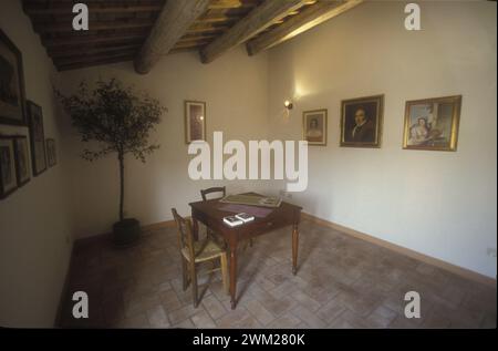 MME4795985 Lugo di Ravenna (Italia), casa dove si trasferì la famiglia del compositore Gioacchino Rossini nel 1802/Lugo di Ravenna, casa dove nel 1802 si trasfer la famiglia del compositore Gioacchino Rossini -; (add.info.: Lugo di Ravenna (Italia), casa dove si trasferì la famiglia del compositore Gioacchino Rossini nel 1802/Lugo di Ravenna, casa dove nel 1802 si trasfer la famiglia del compositore Gioacchino Rossini -); © Marcello Mencarini. Tutti i diritti riservati 2024. Foto Stock