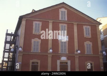 MME4795970 Teatro Rossini a Lugo di Ravenna (Italia), dove la famiglia del compositore Gioacchino Rossini si trasferì nel 1802/il Teatro Rossini a Lugo di Ravenna, dove nel 1802 si trasfer la famiglia del compositore Gioacchino Rossini -; (add.info.: teatro Rossini a Lugo di Ravenna (Italia), dove la famiglia del compositore Gioacchino Rossini si trasferì nel 1802/il Teatro Rossini a Lugo di Ravenna, dove nel 1802 si trasfer la famiglia del compositore Gioacchino Rossini -); © Marcello Mencarini. Tutti i diritti riservati 2024. Foto Stock