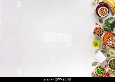 Portfolio Diet, equilibrato abbassamento colesterolo alimenti vegani, compresi noci, proteine vegetali, steroli vegetali, fibre viscose, fagioli, legumi, veget fresco Foto Stock