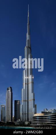 Burj Khalifa, Dubai, precedentemente conosciuto come Burj Dubai. È l'edificio più alto del mondo. Foto Stock