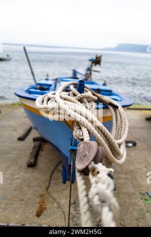 Barca ormeggiata a Chianalea - Scilla Foto Stock