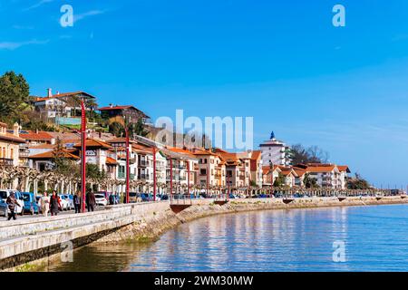 Lungomare di Zumaya. Zumaya, Guipúzcoa, País Vasco, Spagna, Europa Foto Stock