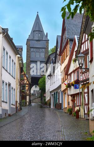 Passeggiando per Bacharach, piccola e pittoresca cittadina tedesca Foto Stock