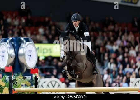 Henrik von Eckermann della Svezia con Iliana durante il CSI5*-W Prize di Volkswagen al Gothenburg Horse Show il 23 febbraio 2024, Scandinavium, Svezia (foto di Maxime David - MXIMD Pictures) Foto Stock