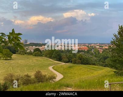 area all'esterno dello stadio olimpico di monaco Foto Stock