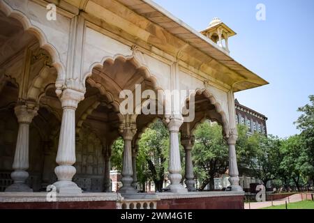 Dettagli architettonici di Lal Qila - Forte Rosso situato nella Vecchia Delhi, India, Visualizza all'interno di Delhi Forte Rosso i famosi punti di riferimento indiani Foto Stock