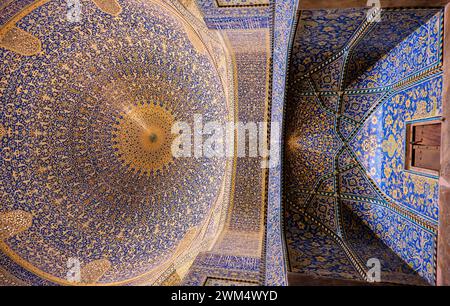 Isfahan, Iran, 06.30.2023: Moschea Shah di Isfahan. Splendidi dettagli a piastrelle e mosaico. Foto Stock