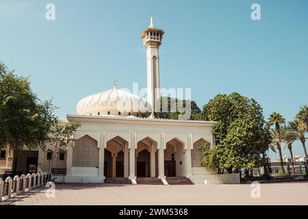 moschea nella zona Bastakiya, città vecchia con architettura araba a Dubai, Emirati Arabi Uniti Foto Stock