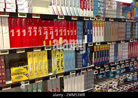 elfbar elfa kaufen Cammello, Winston, Pall Mall, Rothmans, Benson e Hedges, Lucky Strike,  Marlboro, ecc. Zigaretten sind auf den
