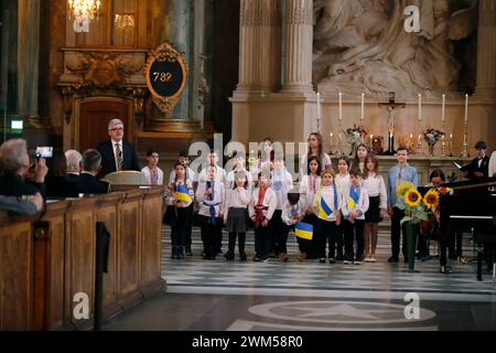 Stoccolma, Svezia. 24 febbraio 2024. STOCCOLMA, SVEZIA 20240224Ambasciatore ucraino in Svezia, Andrij Plachotnyuk parla ad una preghiera di pace nella chiesa del castello, Palazzo reale, sabato, in occasione del secondo anniversario dell'invasione russa dell'Ucraina. Foto: Caisa Rasmussen/TT/codice 12150 credito: TT News Agency/Alamy Live News Foto Stock