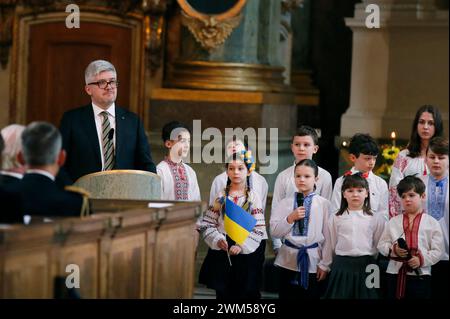 Stoccolma, Svezia. 24 febbraio 2024. STOCCOLMA, SVEZIA 20240224Ambasciatore ucraino in Svezia, Andrij Plachotnyuk parla ad una preghiera di pace nella chiesa del castello, Palazzo reale, sabato, in occasione del secondo anniversario dell'invasione russa dell'Ucraina. Foto: Caisa Rasmussen/TT/codice 12150 credito: TT News Agency/Alamy Live News Foto Stock