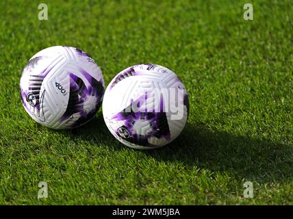 Una visione generale delle palle della partita estiva Nike Flight in vista della partita di Premier League al Selhurst Park, Londra. Data foto: Sabato 24 febbraio 2024. Foto Stock