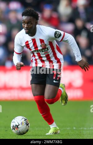 Sunderland sabato 24 febbraio 2024. Abdoullah Ba di Sunderland durante la partita del Campionato Sky Bet tra Sunderland e Swansea City allo Stadio della luce di Sunderland sabato 24 febbraio 2024. (Foto: Michael driver | mi News) crediti: MI News & Sport /Alamy Live News Foto Stock