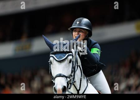 Scandinavium, Svezia. 24 febbraio 2024. Ottilia Lundgren di Svezia con Comeonconrad durante il CSI5*-W Gothenburg Trophy presentato da Guldfynd al Gothenburg Horse Show il 24 febbraio 2024, Scandinavium, Svezia (foto di Maxime David - MXIMD Pictures) crediti: MXIMD Pictures/Alamy Live News Foto Stock