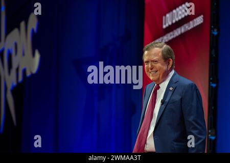 Oxon Hill, Stati Uniti. 24 febbraio 2024. Lou Dobbs alla Conservative Political Action Conference (CPAC) del 2024 a National Harbor, Maryland, USA, sabato 24 febbraio, 2024. foto di Annabelle Gordon/CNP/ABACAPRESS.COM credito: abaca Press/Alamy Live News Foto Stock