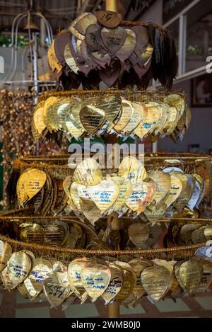 Auguri di cuore a Wat Saman Rattanaram nella città di Mueang Chachoengsao nella provincia di Chachoengsao in Thailandia. Thailandia, Chachoengsao, novembre, Foto Stock