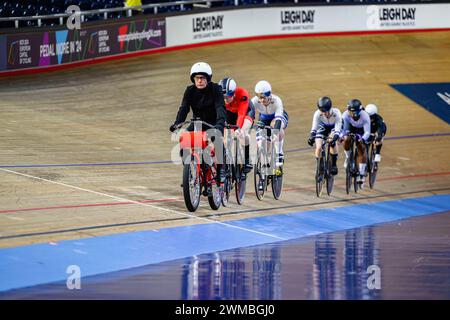 MANCHESTER, REGNO UNITO. 25 febbraio, 24. Una visione generale del Women Keirin 1 ° Round degli eventi finali durante i Campionati nazionali britannici di pista 2024 al National Cycling Centre di domenica 25 febbraio 2024 a MANCHESTER, REGNO UNITO. Crediti: Taka G Wu/Alamy Live News Foto Stock