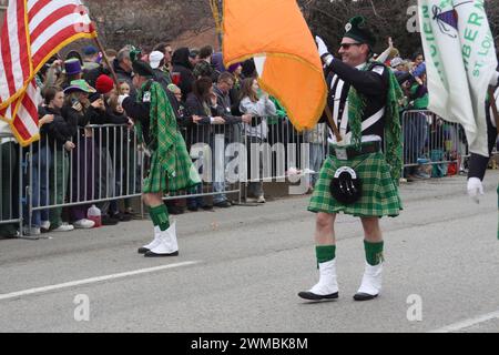 Bud Light Parade 2024 per le strade di Downtown St Louis a Soulard. Foto Stock