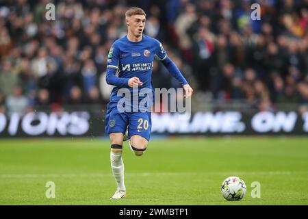 Cole Palmer del Chelsea rompe con il pallone durante la finale della Carabao Cup Chelsea vs Liverpool al Wembley Stadium, Londra, Regno Unito, 25 febbraio 2024 (foto di Gareth Evans/News Images) Foto Stock